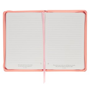 Notatnik skórzany z zamkiem - Strength - Pink