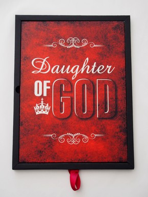 Plakat ze stali - Daughter of God czerwony