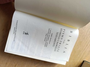 OUTLET - Biblia Warszawska średnia tw op bordo 