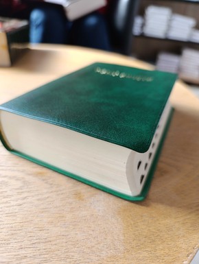 OUTLET - Biblia Warszawska mała zielona indeks 