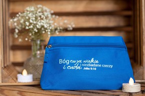 Kosmetyczka - Bóg czyni wielkie - niebieska